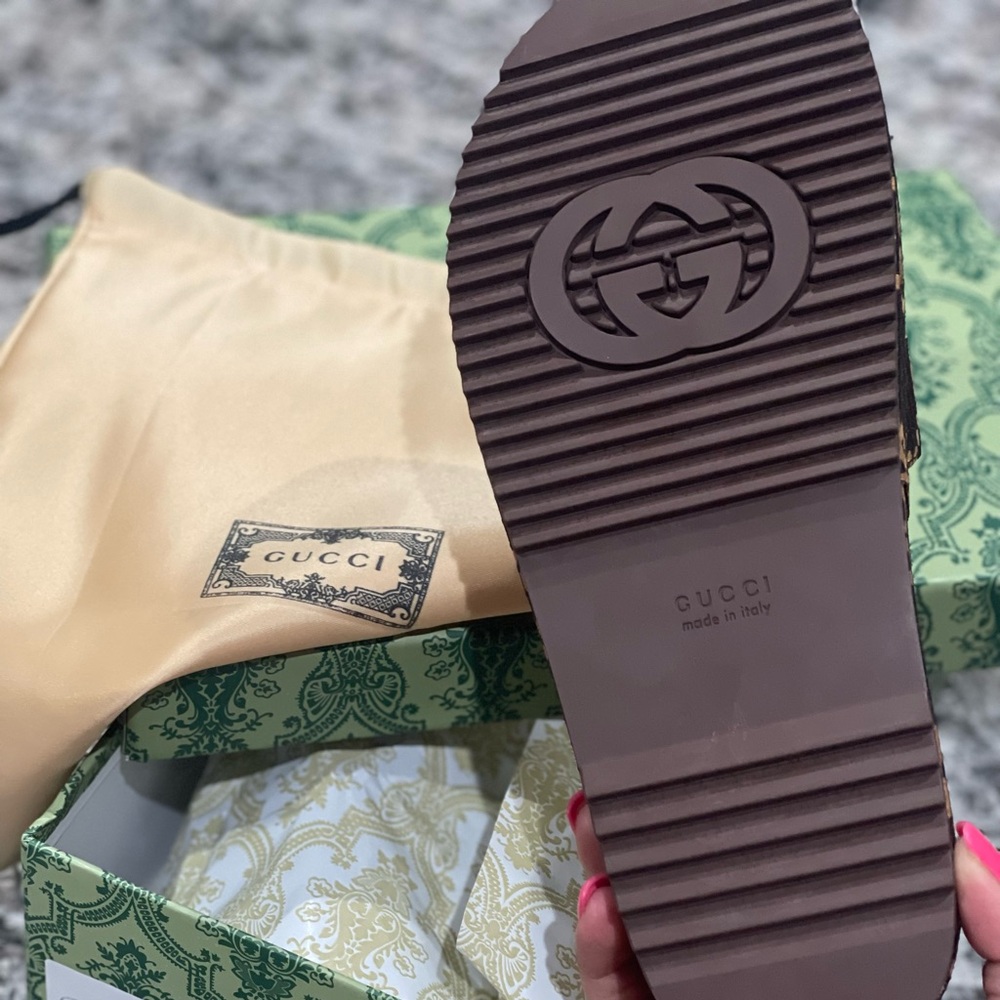 Women’s platform